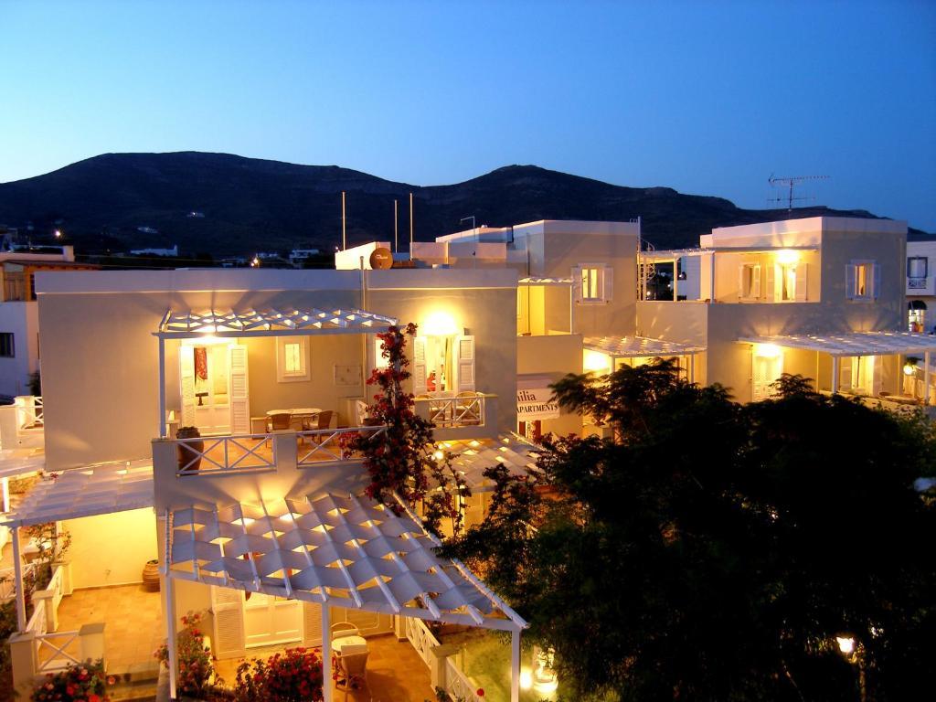 Emilia Luxury Apartments Mégas Yialós-Nítes Buitenkant foto