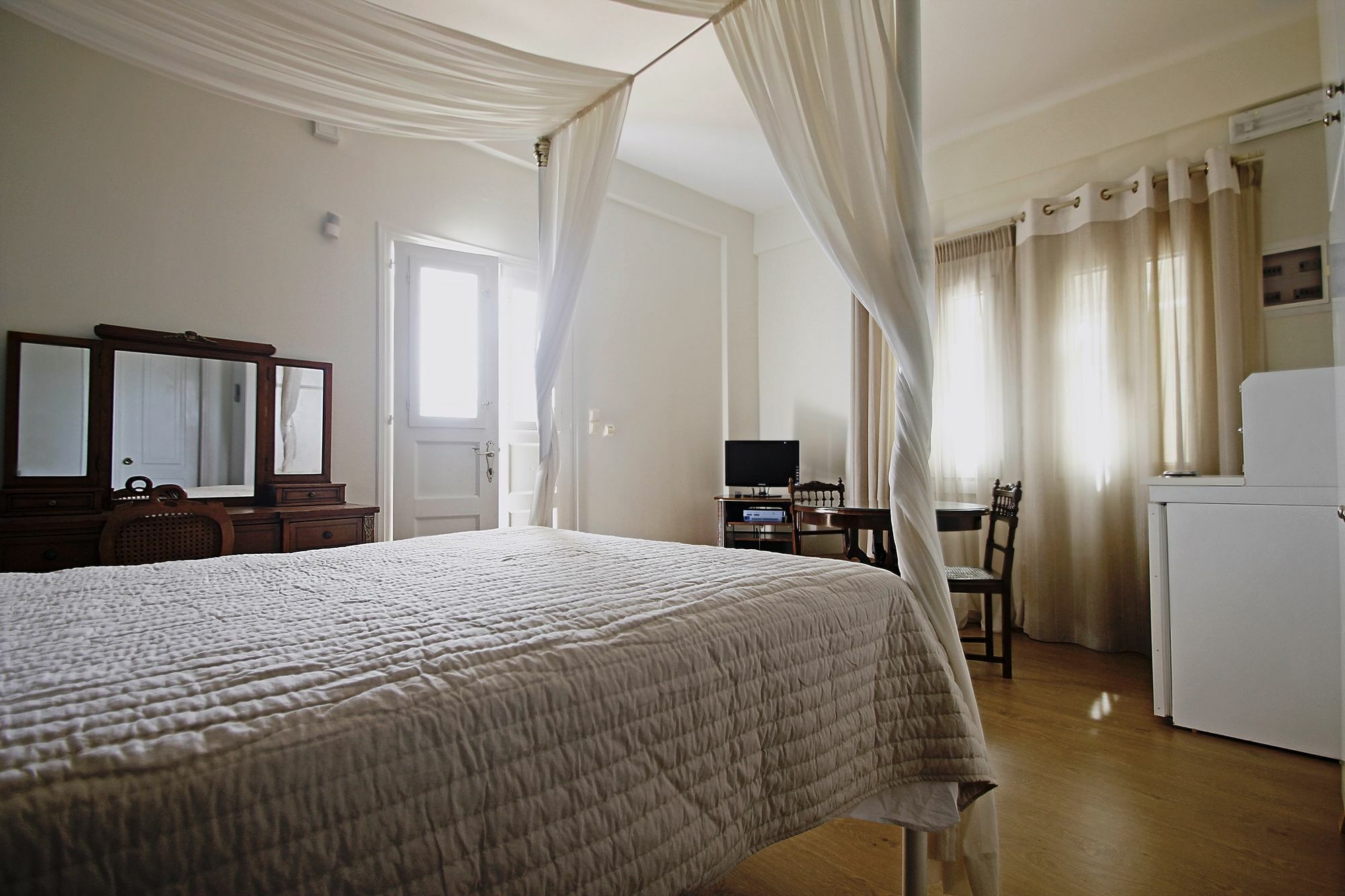 Emilia Luxury Apartments Mégas Yialós-Nítes Buitenkant foto